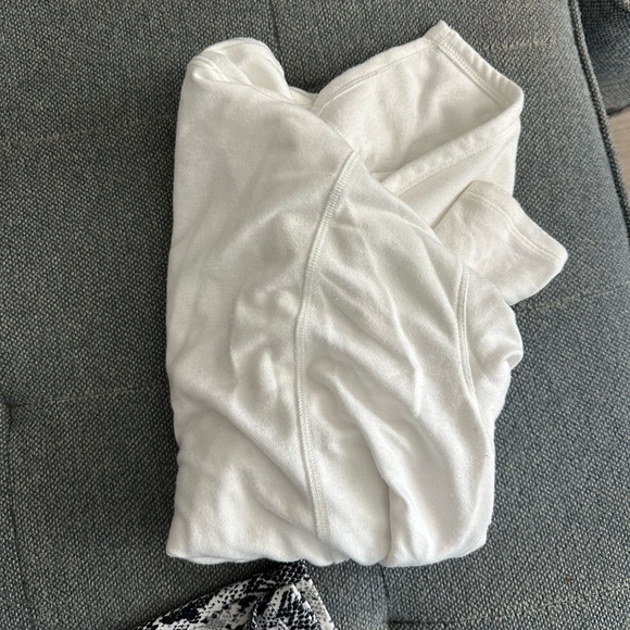 Marika Printed Leggings and Bra Set Size XS - Picture 6 of 9